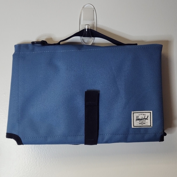 HERSHEL SUPPLY COMPANY Sprout Change Mat In Blue And Navy - Picture 8 of 11